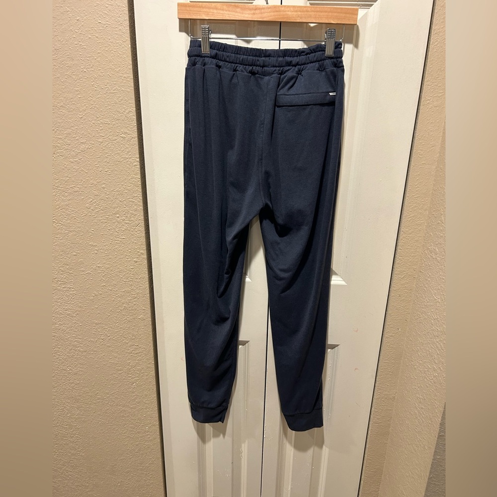 Vuori DreamKnit Ponto Performance Sweatpants in Azure Heather ,Small - Picture 9 of 11